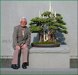 John Naka i Goshin, jego chyba najbardziej znane bonsai (źródło: wikipedia)